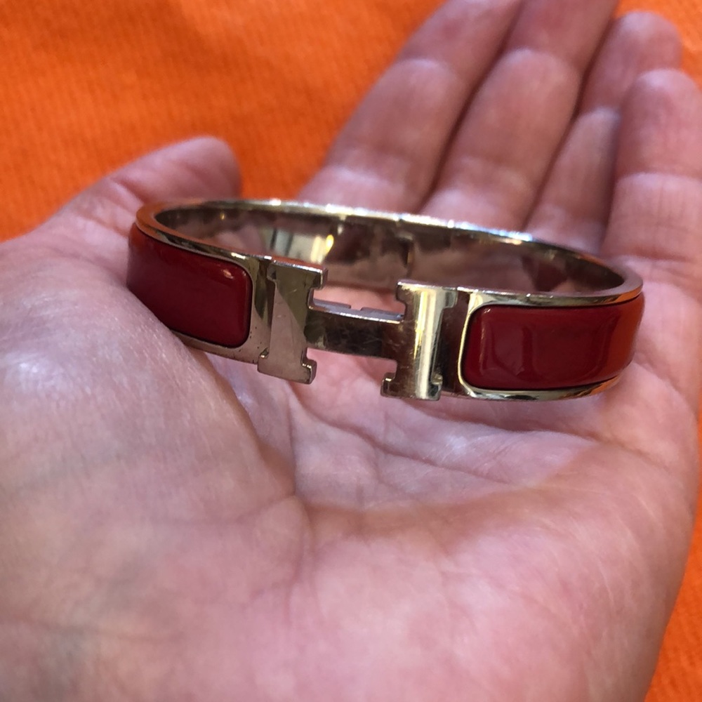 HERMÈS RED SILVER ENAMEL clic clac bracelet Guaranteed Authentic! RP$800 no box